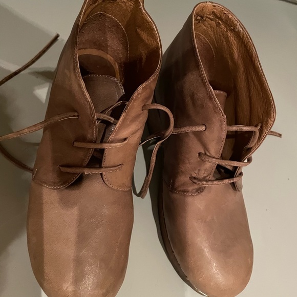 Leather clogs bought in Buenas Aires - Picture 4 of 8